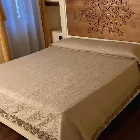 Palazzo Del Papa * Strettura