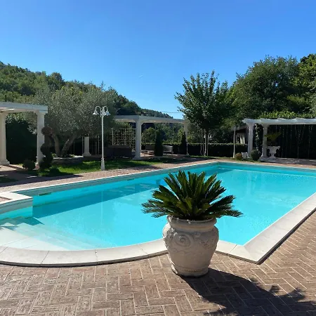 Palazzo Del Papa Agriturismo * Strettura