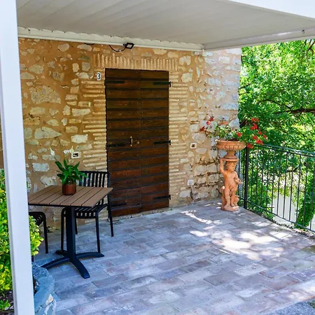 Bauernhof Palazzo Del Papa Agriturismo *