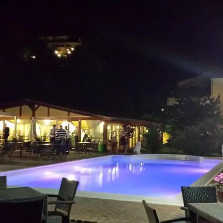 Palazzo Del Papa Agriturismo Bauernhof